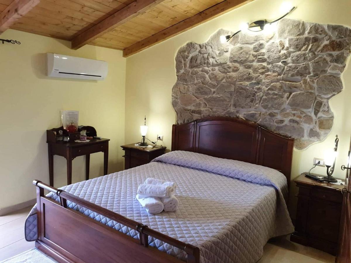 Estia Bed & Breakfast Scano Montiferro Bagian luar foto