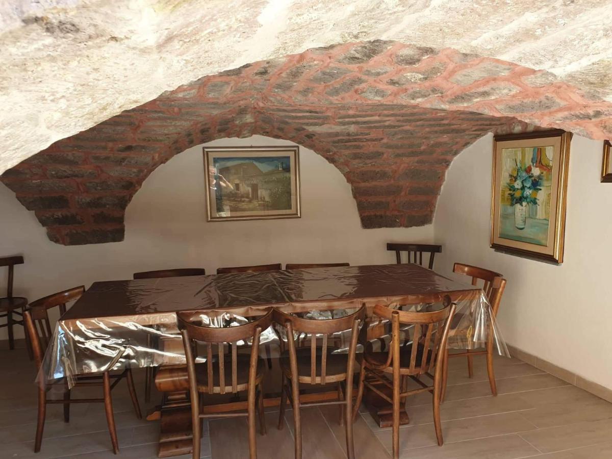 Estia Bed & Breakfast Scano Montiferro Bagian luar foto